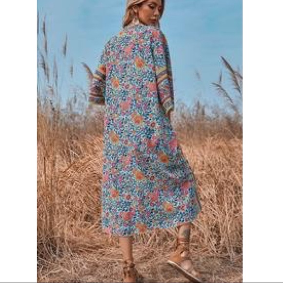 Bohemian Floral Print Kimono - Picture 2 of 4